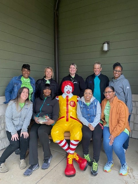 Our Delta Dental of Illinois team recently volunteered with @RMHCCNI 🌟 Inspired by their impactful work in our community, we're thrilled to give back. 💚 #VolunteerMonth #RonaldMcDonaldHouseCharities #Volunteering