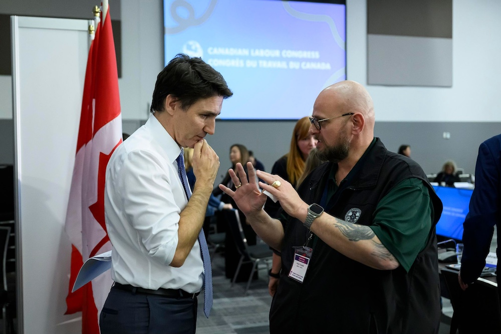 David Chartrand and CLC Council meet with Justin Trudeau and Jagmeet Singh #IAMAW Prime Minister Justin Trudeau and NDP Leader Jagmeet Singh addressed anti-scab legislation, Pharmacare, dental care programs and other progressive legislation. iamaw.ca/david-chartran…