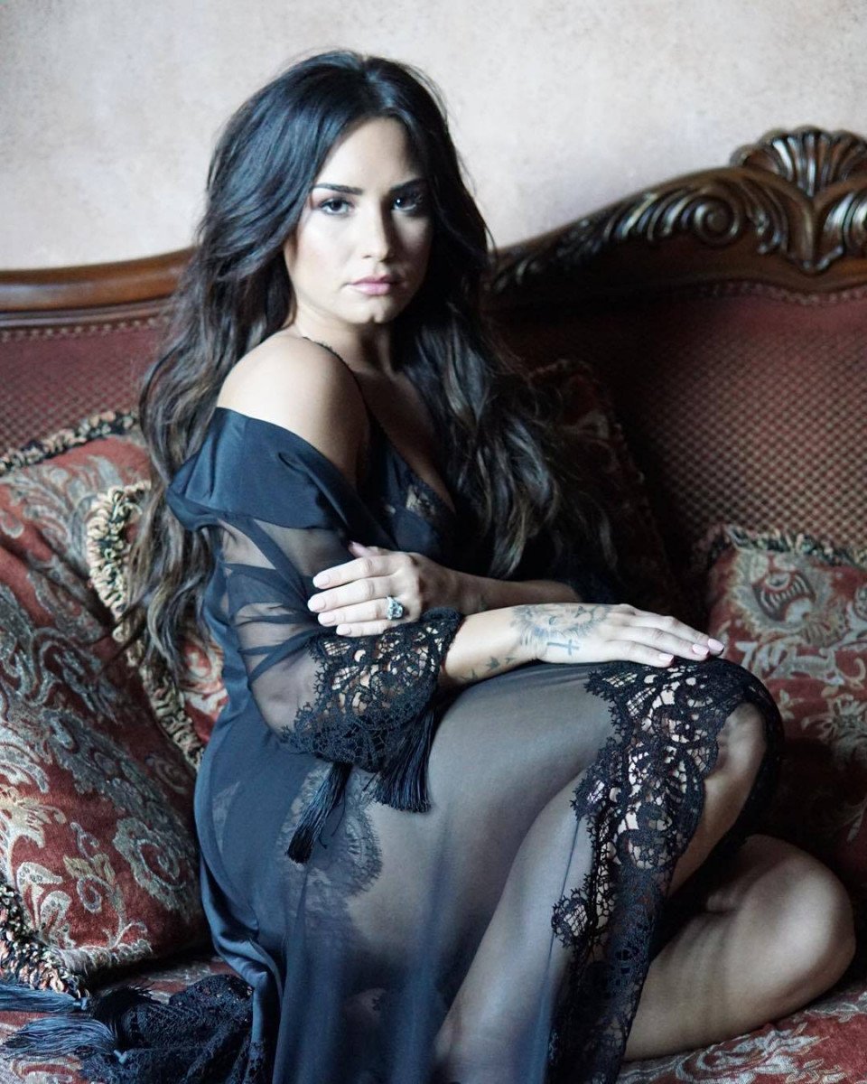 In Frame - Demi Lovato
#DemiLovato