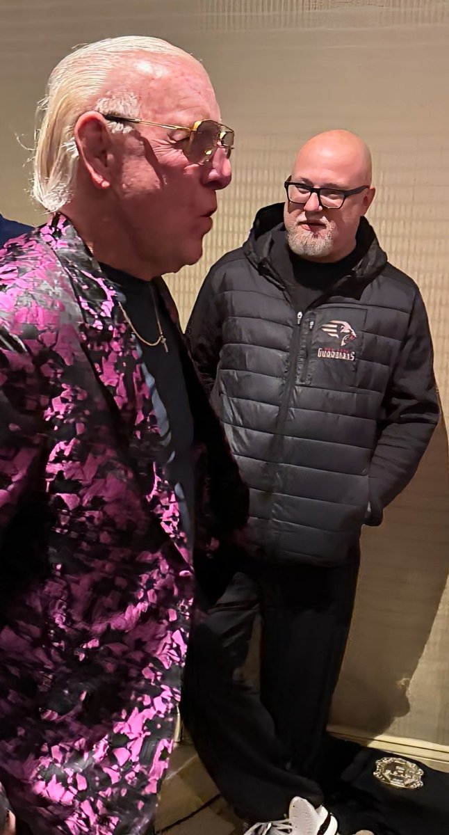 kevinscholla's tweet photo. Nature Boy don't want any of this smoke! @RicFlairNatrBoy #NatureBoy #RicFlair #ProWrestling #RingAnnouncer #RockinTheMic ๐บ๐ธ๐๏ธ https://t.co/w5t2OayoYU