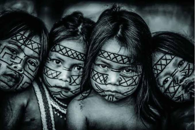 19 de abril é o Dia dos Povos Indígenas. Segundo o censo do IBGE, são 1,7 milhão destes nossos irmãos brasileiros, divididos em mais de 300 etnias, com mais de 270 línguas, o que reflete a sua diversidade cultural e linguística. E a nossa identidade nacional está intrinsecamente…