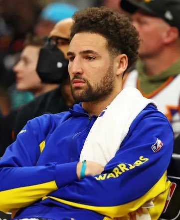 TheNBACentel's tweet photo. The Golden State Warriors have decided Klay Thompson will not join the team until he is fully better at basketball

(Via @anthonyVslater) https://t.co/nQ4umAavnE