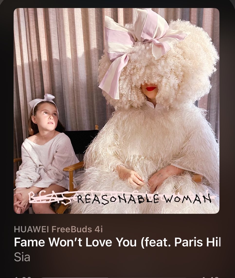 @ParisHilton @Sia #FameWontLoveYou this song is so masterfully done ! The writing, the melody, EVERYTHING! It gets in your head and makes you feel all warm and tingly♥️ it’s so special 🥹