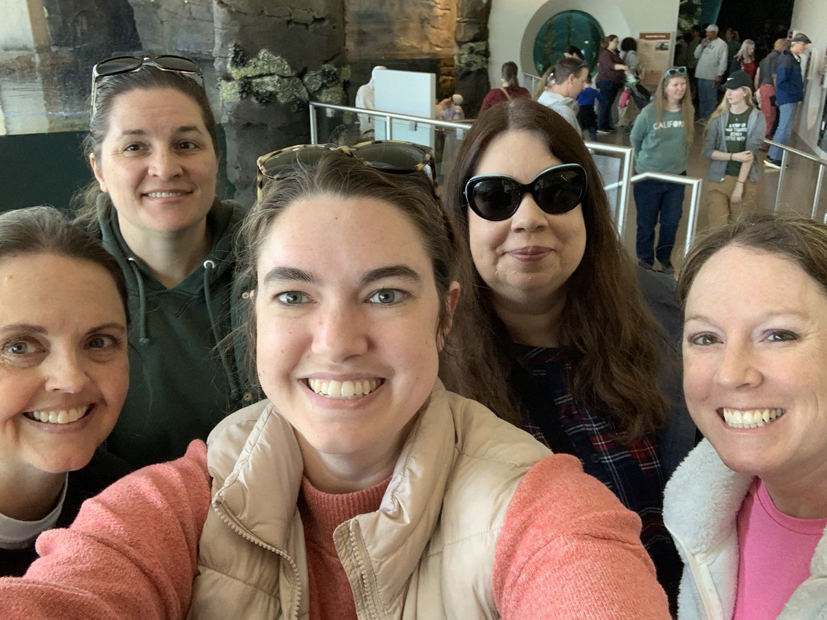 meg_swag's tweet photo. Today was an AMAZING day of PD- AP Psych collaboration over the new curriculum, neurodiversity session that was FULL of discussion and takeaways, and finally a field trip to the @KansasCityZoo to see Psychology in action! As always, @OPSSocStudies knocked it out of the park! https://t.co/tx4i4QJ0mv