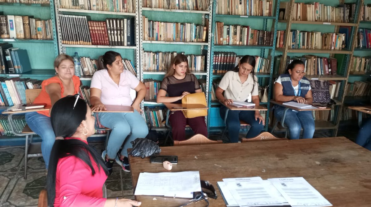 SESAN_Suchi's tweet photo. #COMUSAN realizó reunión ordinaria donde actualizaron la Sala Situacional de niños con desnutrición aguda, revisión y programación de actividades del POA-COMUSAN, en el municipio de Rio Bravo. https://t.co/T2BzQCHwBr