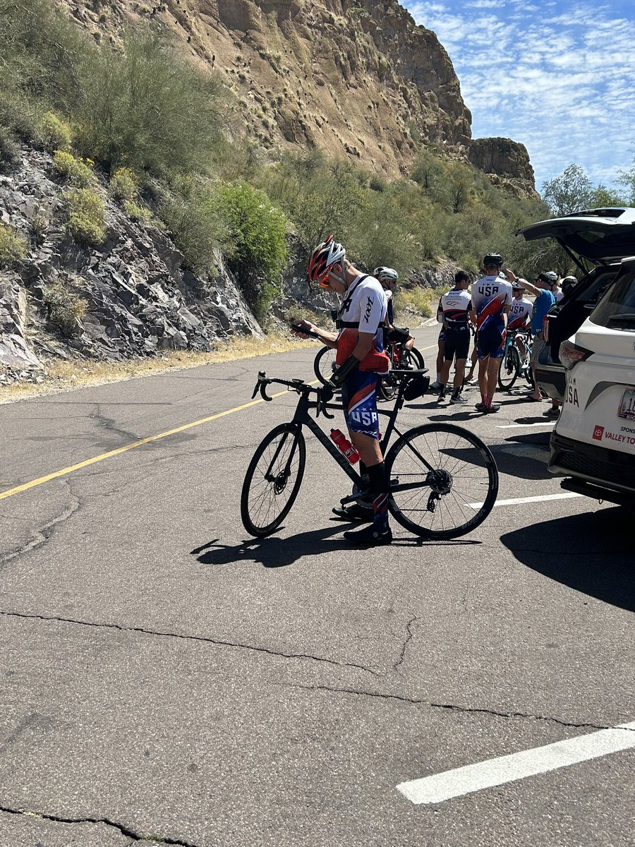 rebeccadaly31's tweet photo. Out at Saguaro Lake with triathlete @Chris00Hammer as he trains for the upcoming Paralympic Games!

Awesome story about his journey coming soon for @sportscronkite! https://t.co/TfGgKPE9Vd