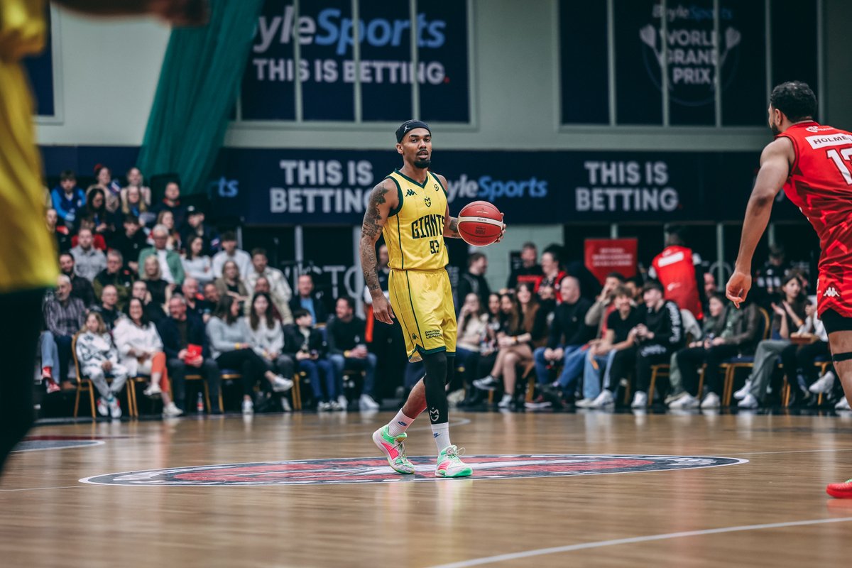 McrGiants's tweet photo. 👏 Keep pushing!
#IAMGIANT #BritishBasketball https://t.co/i9Hm50ZgE5