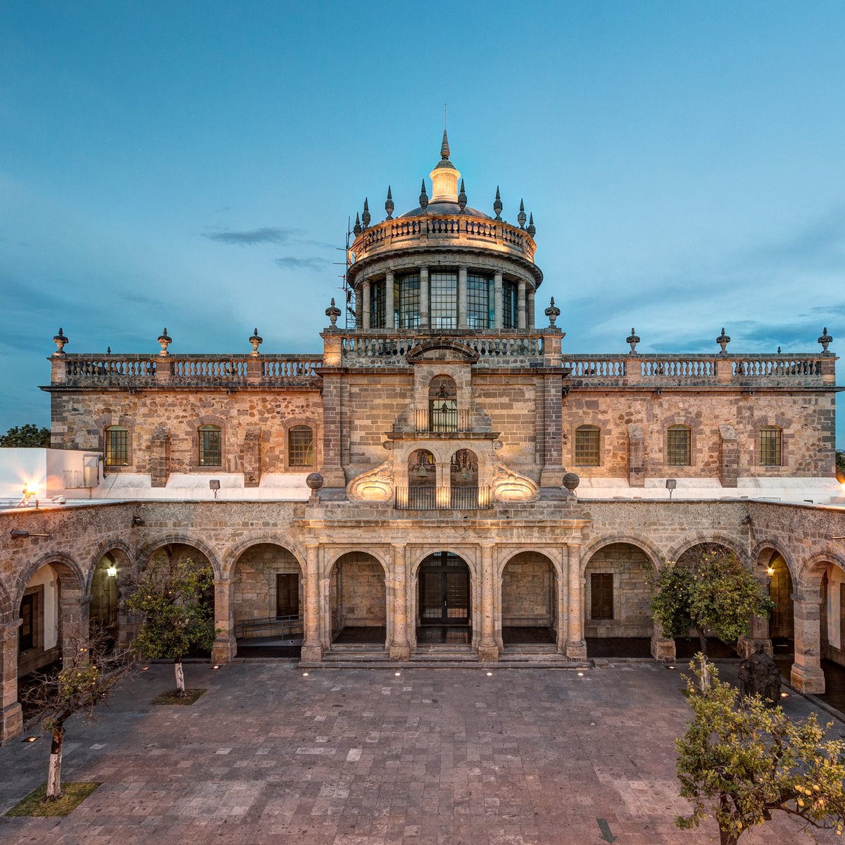 ¿Sabías que el Museo Cabañas está declarado como Patrimonio Cultural de la Humanidad? Considerado un ícono de México, este recinto fue declarado Patrimonio Cultural por la UNESCO en 1997. Y es el escenario de nuestras serenatas de primavera.