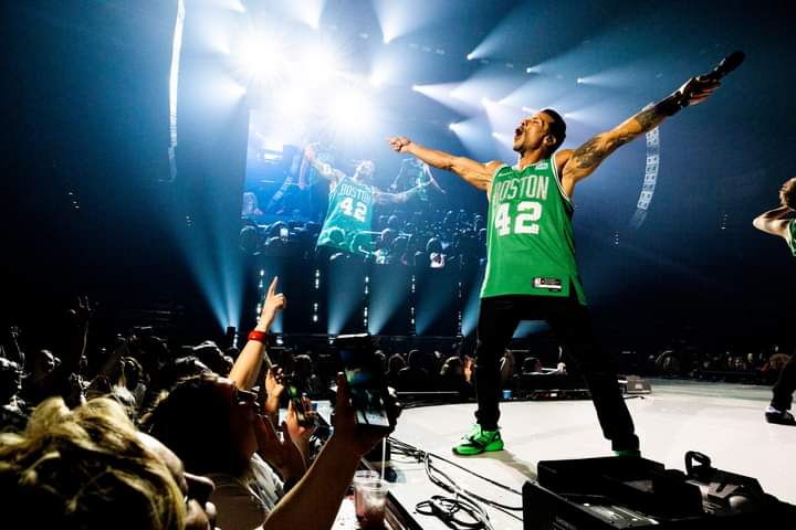 • New Post • 
Repost @ParisVisone (via Instagram and via Facebook) 
The Infamous @dannywood

#NKOTB #dannywood #concertphotographer #parisvisonephotography #concertphotography #parisvisone #tourphotographer