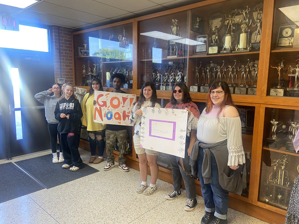 Lead_with_Z's tweet photo. Good luck to our Ledford Panthers as they head to the Special Olympics today! #LedfordProud https://t.co/FKyuDVpfSS