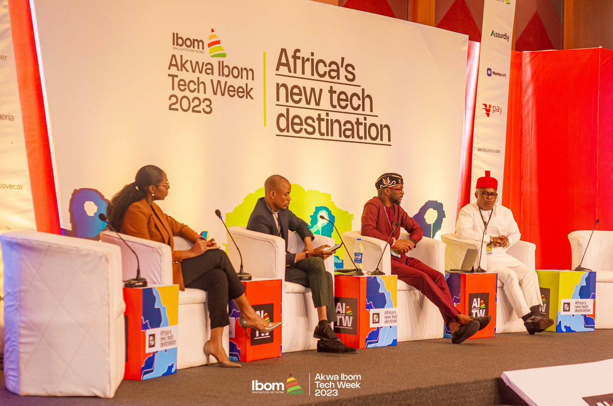 CaterTunechi's tweet photo. Throwback to Akwa Ibom Tech Week 2023!
Reliving the moments that made our hearts race and our minds buzz!
#AkwaIbomTechWeek #TechCommunity #InnovationHub #CommunityMixer #Throwback #AkwaIbomTechweek2024 https://t.co/MMAZysrkpY