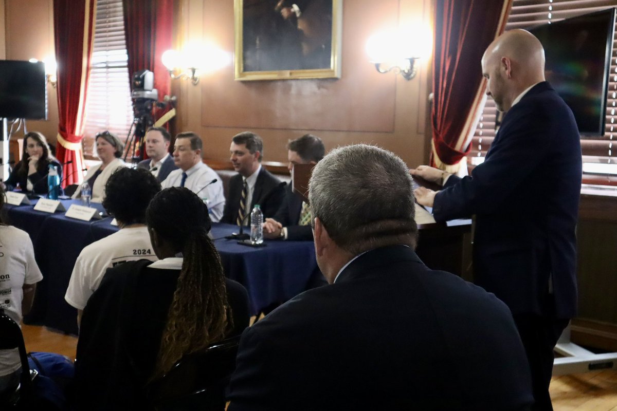 The RI General Assembly has a dynamic team of bipartisan leaders at the helm responsible for the management of the RI House of Representatives and RI State Senate. Students were able to ask them questions about how the General Assembly functions and their unique leadership roles.