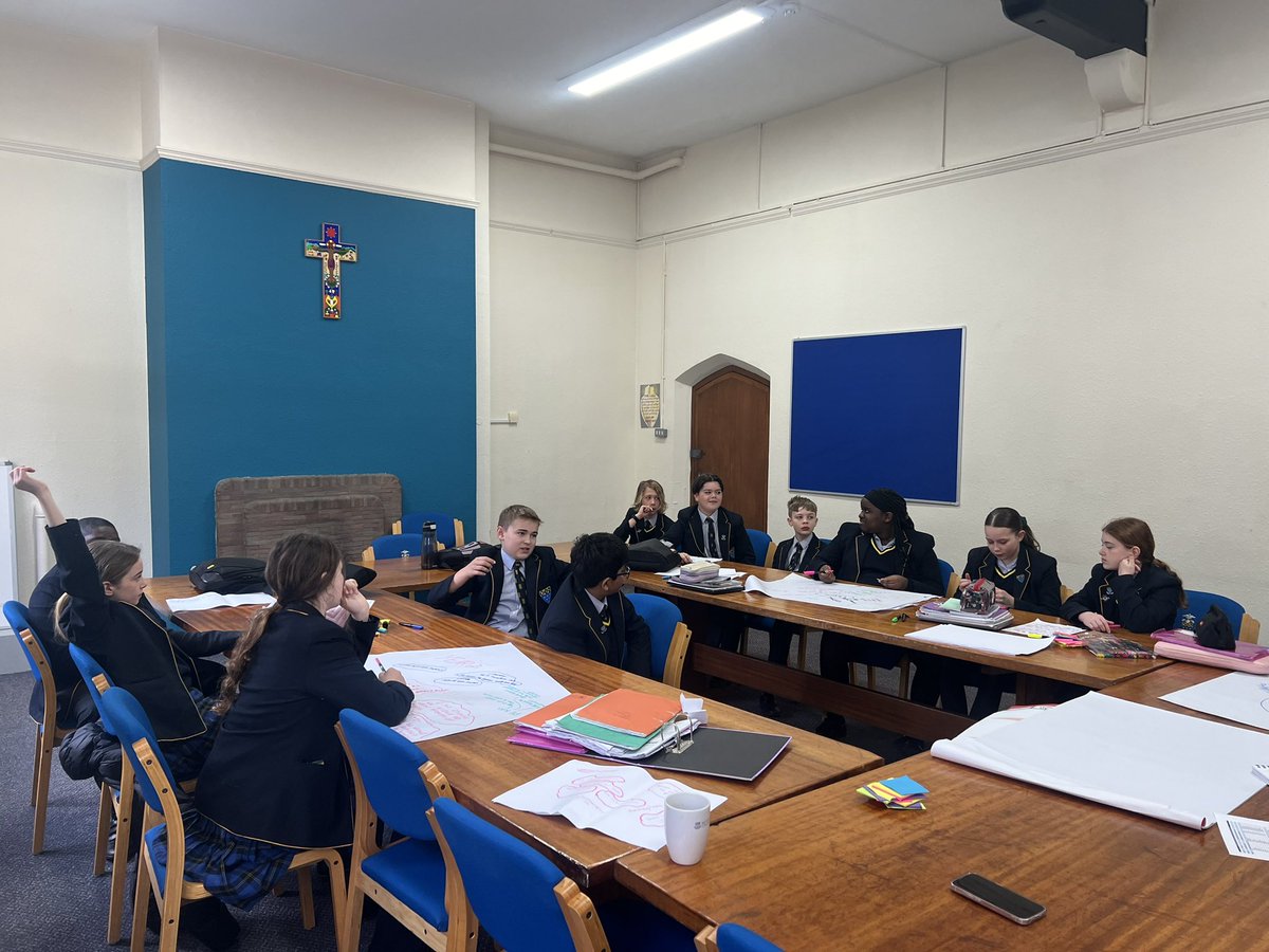 This week, our Senior students have been providing feedback 🗣 on the School Uniform Policy, engaging in some great discussions and offering their ideas and opinions for the future. Thank you to all the students for their valuable contributions! 👏🏽 #StudentVoiceMatters