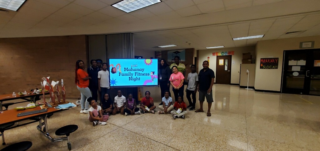MahanayLibrary's tweet photo. It has been a bit since I've taught a Zumba class. I dipped my toes back in for our Family Center's Family Fitness Night. @Mahanay_Fame #MoveItMoveIt @MahanayStars https://t.co/tUpZS16dwl