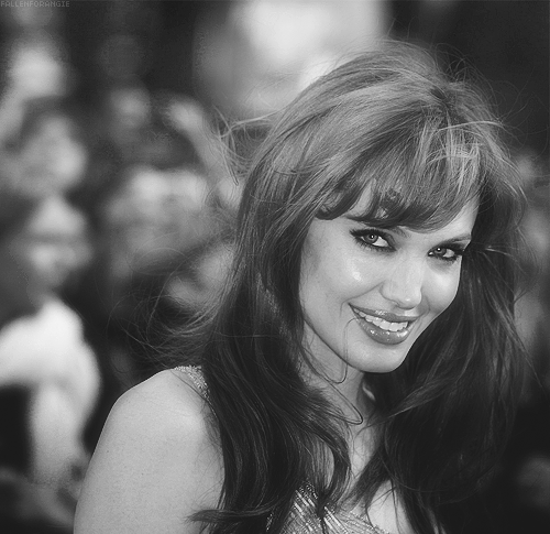 Toastiewiththe's tweet photo. #AngelinaJolie 
angelinajolieisnumber
August 16, 2010 #Salt premiere in London https://t.co/K1o4PF0Y1o