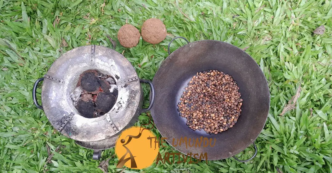umunduartivism's tweet photo. Nothing beats the feeling of roasting our Umundu Coffee using our sustainable Umundu Charcoal Briquettes.

#TheUmunduArtivism #Coffee #CharcoalBriquettes #ArtForClimate https://t.co/S5HakkBAR9