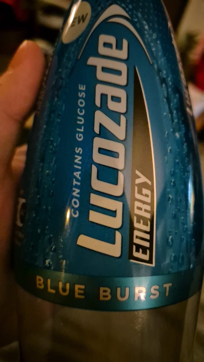 dussie08's tweet photo. @LucozadeEnergy @LucozadeSport delicious but missed a trick by not calling it Blucozade! https://t.co/X3ynQ75Wmj