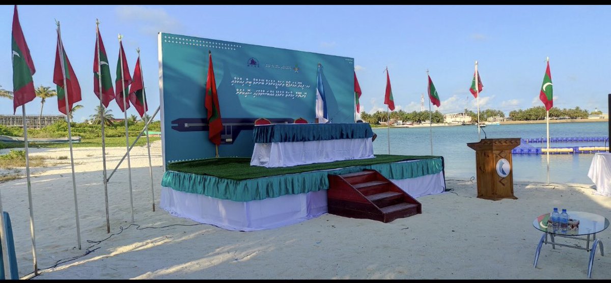 AdNaseeru's tweet photo. ހއ  .ދިއްދޫ  އެއަރޕޯރޓްގެ  މަސައްކަތް 1200ދުވަހުންނިންމަވަންޢުމްރާނީތަރައްޤީއާއިބެހޭވުޒާރާއި  ،އެމްޓީސީސީ ވަނީ 19/4/2024ގައި  ސޮއެ  ކުރައްވާފަ  މިއީ  734.5  މިލިޔަން  ރުފިޔާގެ  މެގަ ޕްރޮެކްޓެއް  71.8 ހެކްޓަރ  ހިއްކުމުން 157  ހެކްޓަރަށް  ރަށް.  ބޮޑު ވެގެންދާނެ https://t.co/2poe5I5QOM
