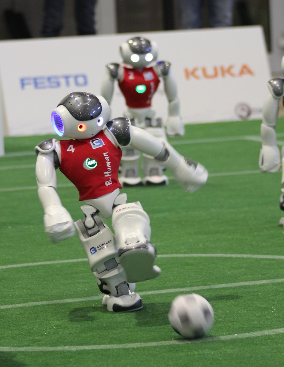 The preliminary round at the RoboCup German Open is over. We won our five games with a total score of 32:1! Tomorrow at 10:00, we will play the semifinal against the Nao Devils. #robocup #robocupspl #naorobot #robots #robotfootball