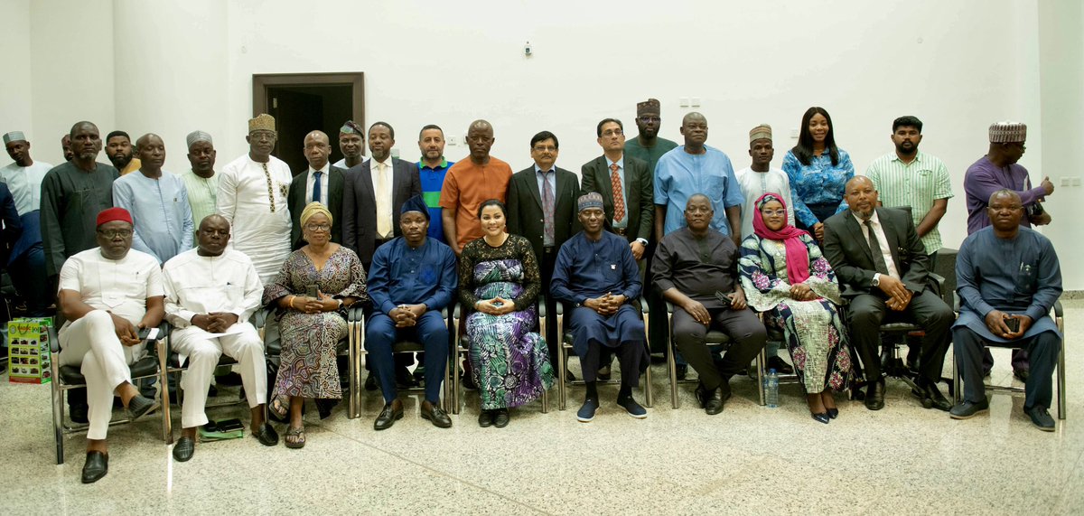 NADDC MEETS WITH KEY AUTO COMPONENTS MANUFACTURERS. 

The National Automotive Design and Development Council @NADDCouncil on April 18, 2024,  convened a pivotal meeting in Abuja, Nigeria, in collaboration with key auto stakeholders to discuss the crucial role of component part