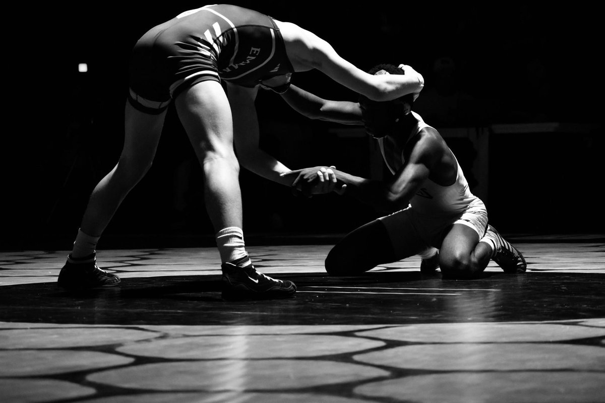 Congratulations to Caroline Schmoyer, who won 1st place in the Congressional Art Competition for her photograph of Trokon from the 2024 wrestling season! Her photograph will be displayed in the US Capitol in Washington, DC for the next year! #zephyrtough