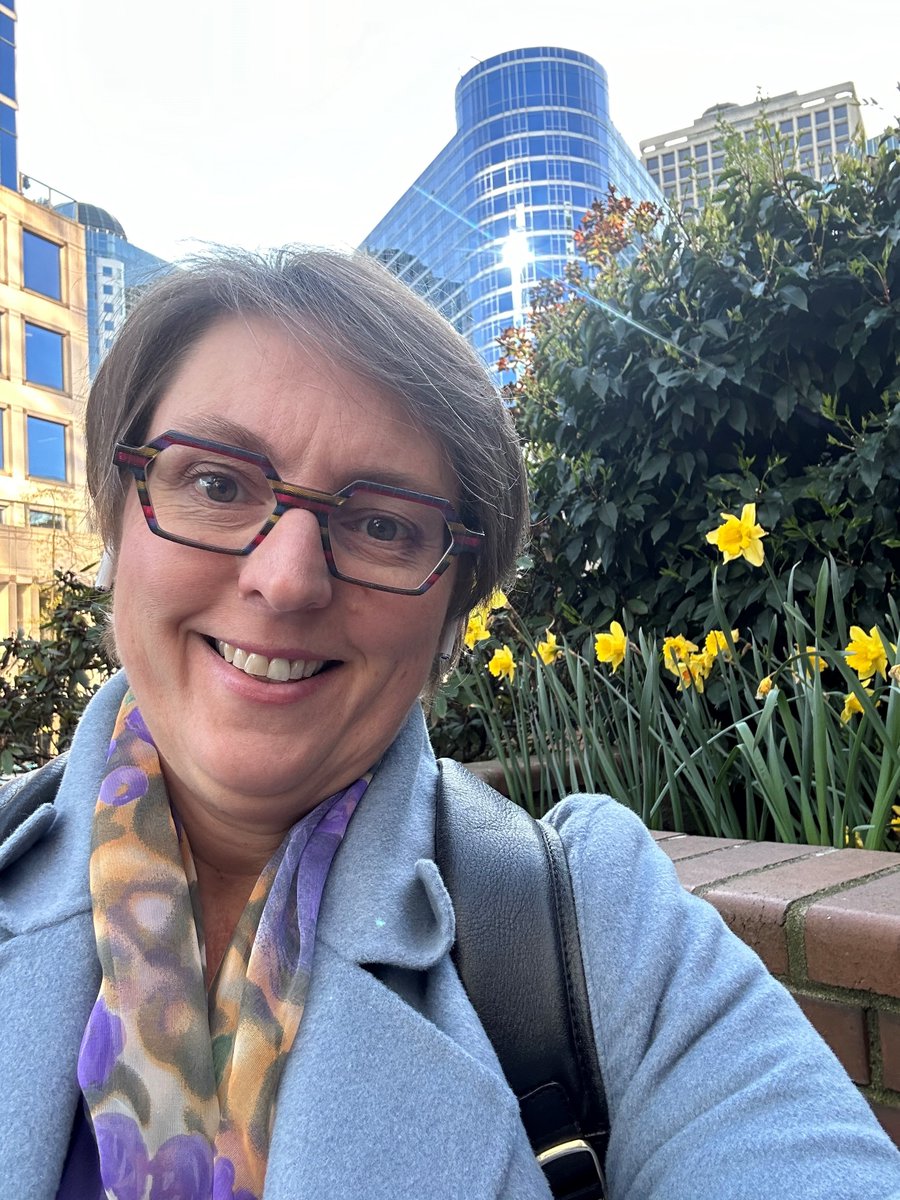 JaneHalford7's tweet image. I left home in a blizzard and arrived into spring. Thank you, Vancouver, for reminding us that winter is indeed on its way out. 

#VancouverWeather #SpringArrival #SeasonTransition