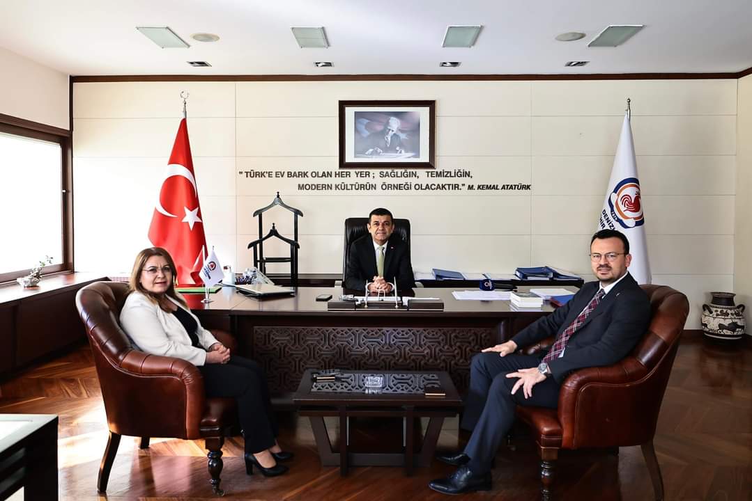 TBMM Başkan Vekilimiz ve Cumhuriyet Halk Partisi Denizli Milletvekilimiz Gülizar Biçer Karaca ve Cumhuriyet Halk Partisi Denizli Milletvekilimiz Şeref Arpacı'ya nazik ziyaretleri için teşekkür ediyorum.