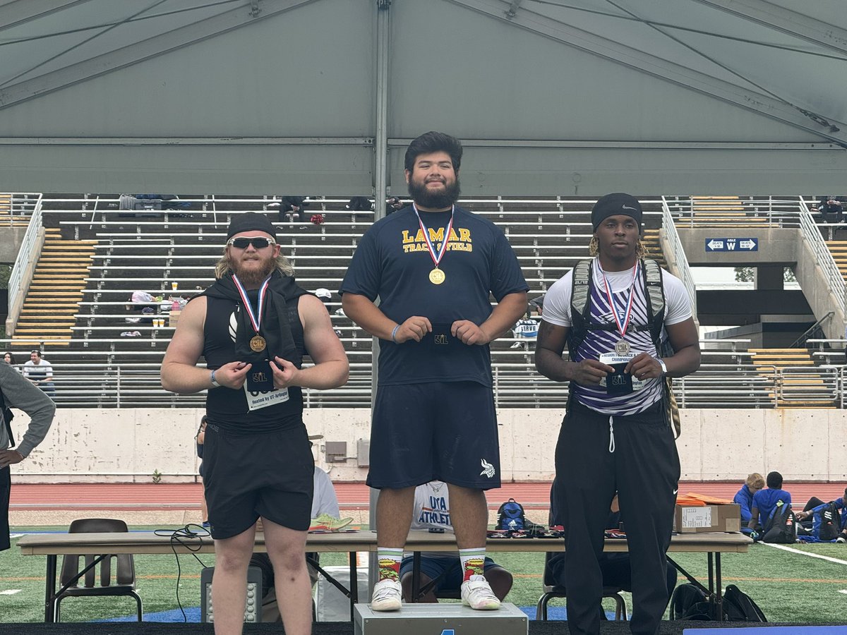 Congrats to Bryan Pry. 🥉 at regional track meet.