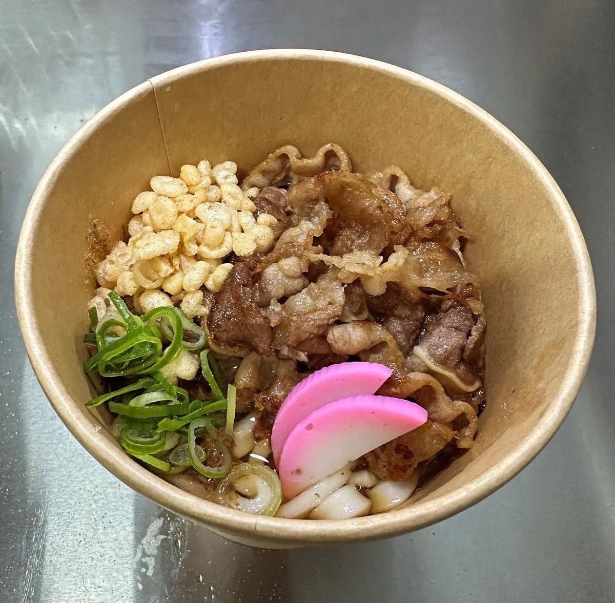 ozaidagashi08's tweet photo. 4月20日(土曜日)
昨日は新一年生が上級生に手を引かれて遠足で歩いてる姿を見て癒されるというか、何か頑張る力をもらいました💪😤
今日も美味しいお店様がたくさん来るよ🤤♪
ご来店お待ちしてます💕
#オーザイ首藤 #大在
#FANCafe #天使のりんご飴 #chance55
#大分県 #遠足のオヤツ https://t.co/u0ZXKI8m1X
