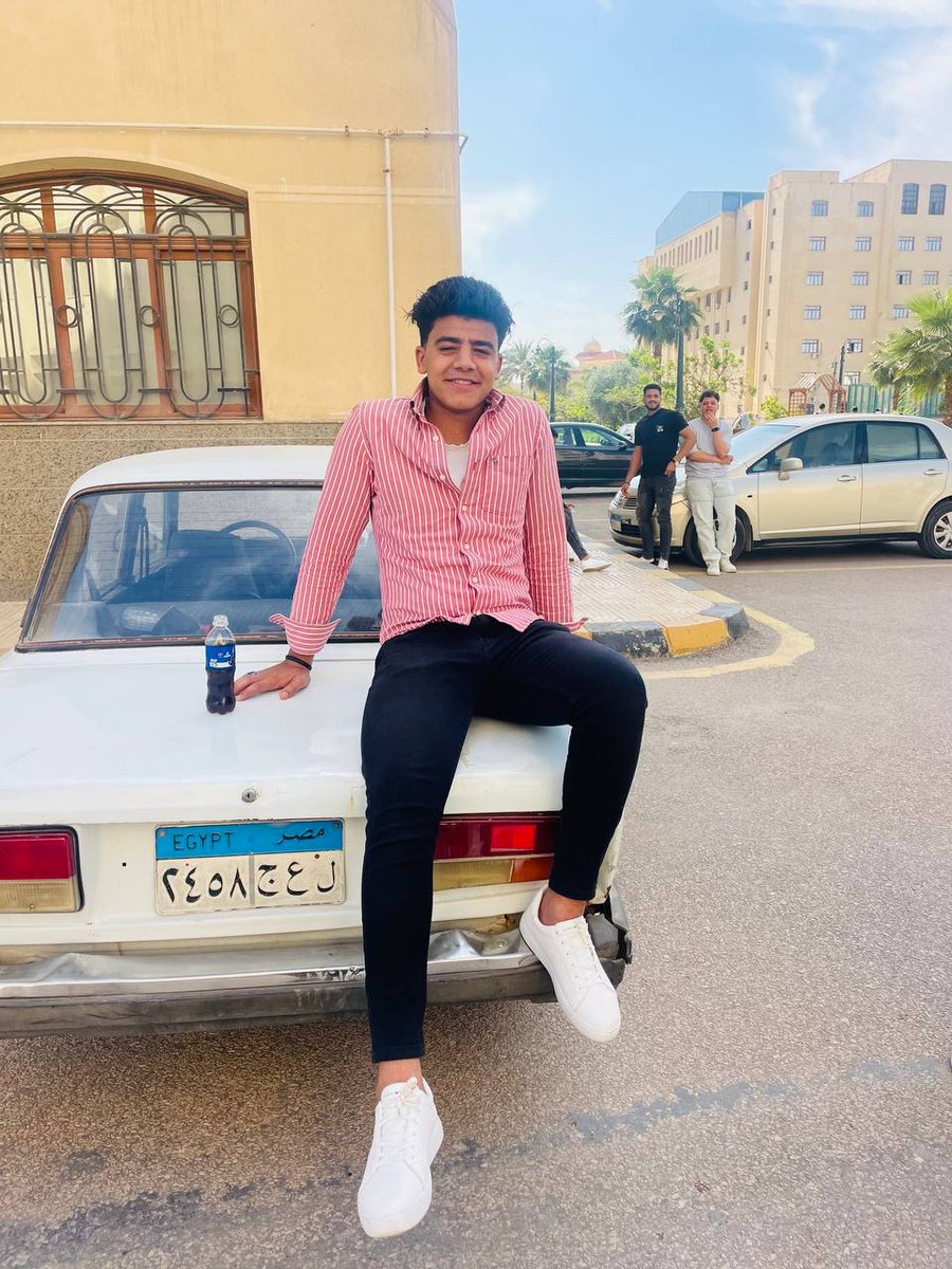 العمر عدى مخدنيش معاه 🌸💋