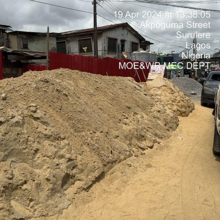 The Maintenance Enforcement and Compliance Department of the Lagos State Ministry of the Environment and Water Resources @LasgMOE today sealed properties of defaulters who failed to abate the infractions observed within/around their premises on the expiration of the moratorium