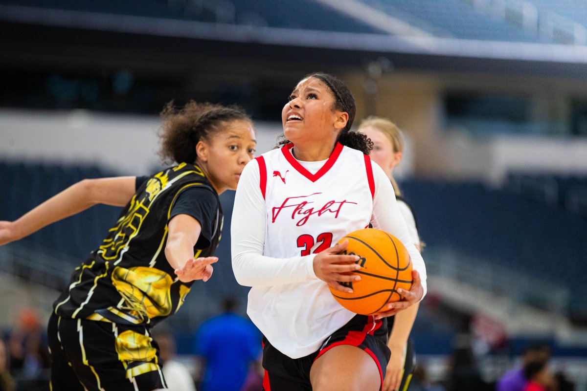 Ohio_Basketball's tweet image. Don't blink at the Heart of Texas Showcase, or you might miss the jaw-dropping plays and buzzer-beating drama that make these games pure hoops magic! 🌟💯 @ifnhoops @TeamGriffinGBB #UtahHoops @FlightAAOGBB