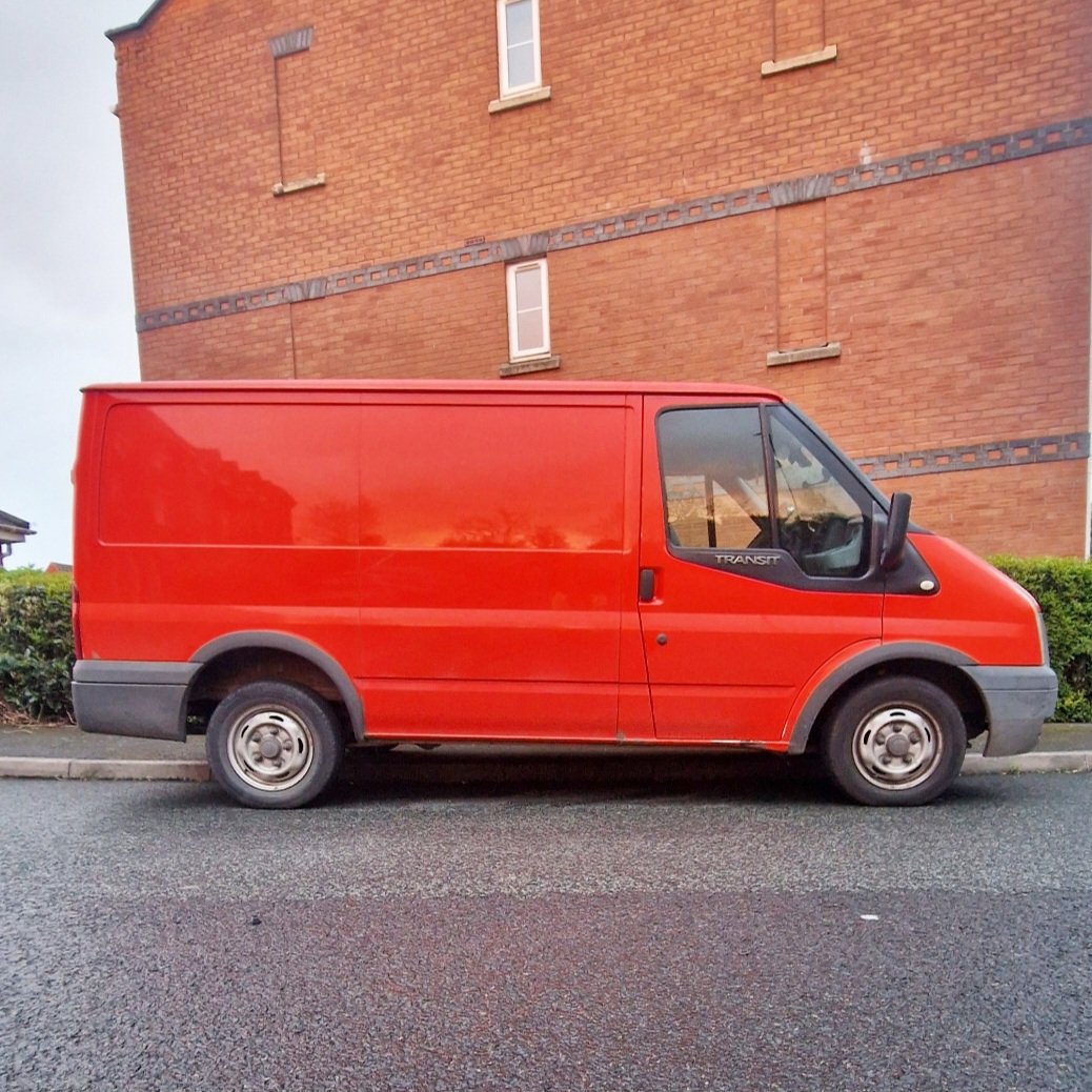 BrownhillsWMP's tweet photo. ๐ฎ๐ปโโ๏ธThis vehicle was stolen earlier today from the #Shelfield area and then abandoned a number of hours later.
๐ Following information received we were able to attend a location in #Brownhills where we have now seized this vehicle, which can eventually be returned to its owner. https://t.co/WBwwAPzCPh