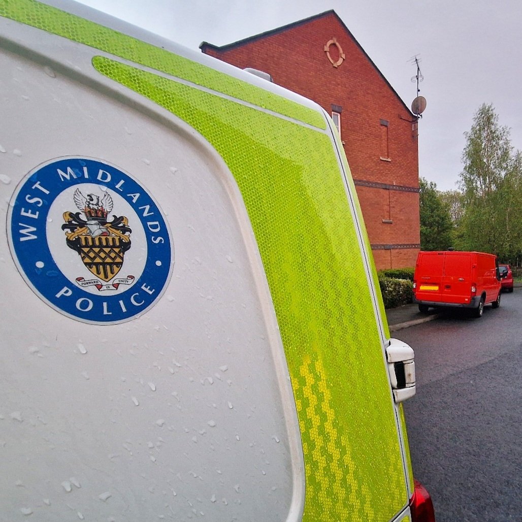 BrownhillsWMP's tweet photo. ๐ฎ๐ปโโ๏ธThis vehicle was stolen earlier today from the #Shelfield area and then abandoned a number of hours later.
๐ Following information received we were able to attend a location in #Brownhills where we have now seized this vehicle, which can eventually be returned to its owner. https://t.co/WBwwAPzCPh