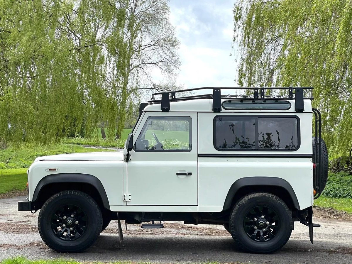 Ad:  2005 LAND ROVER DEFENDER 90 2.5 TD5 XS STATION WAGON
On eBay here -->> ow.ly/lZ8w50Rk81N

 #LandRoverDefender #Defender90 #TD5 #StationWagon #4x4Life #LandRoverLove