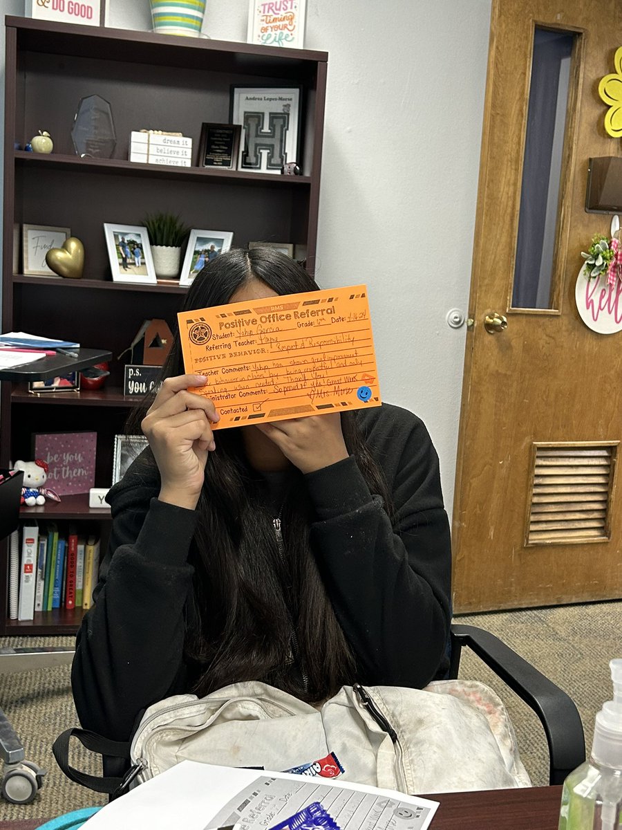 Positive Teacher Referrals for our 6th grade Rebels 🧡💙 @FORtheValley_DM @CarmenChavira16 @DannyBustos14