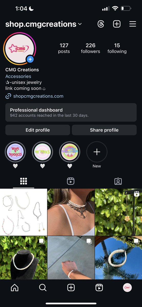 _cynttt's tweet photo. HI TWITTER 🩷🩷🩷🩷 I TOOK A VERY LONG BREAK FROM MAKING JEWELRY BUT I AM OFFICIALLY BACK ✨✨ LINK IN BIO HEHE 💟💟💟💟 
https://t.co/TEYmsTDDa9 https://t.co/wCC14asatM