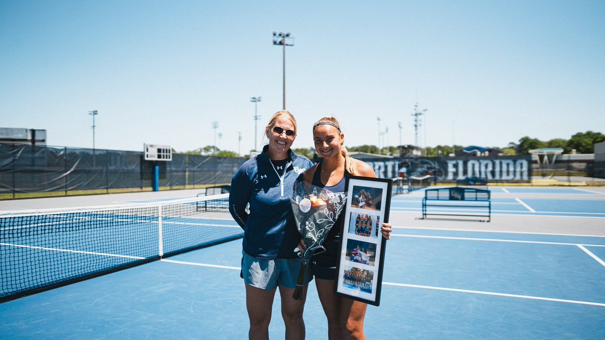 amynatalie__'s tweet photo. The people sure do make the place. This team will forever hold a special place in my heart, and I will always be an Osprey. Thank you @CoachDunagan for being such an amazing leader for me and this program. I have so much love for @OspreyWTEN ❣️ https://t.co/wlrus1xX5t