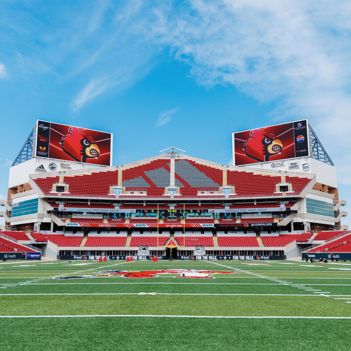 GoCards's tweet image. Perfect day for the Spring Game.

#GoCards x @LouisvilleFB