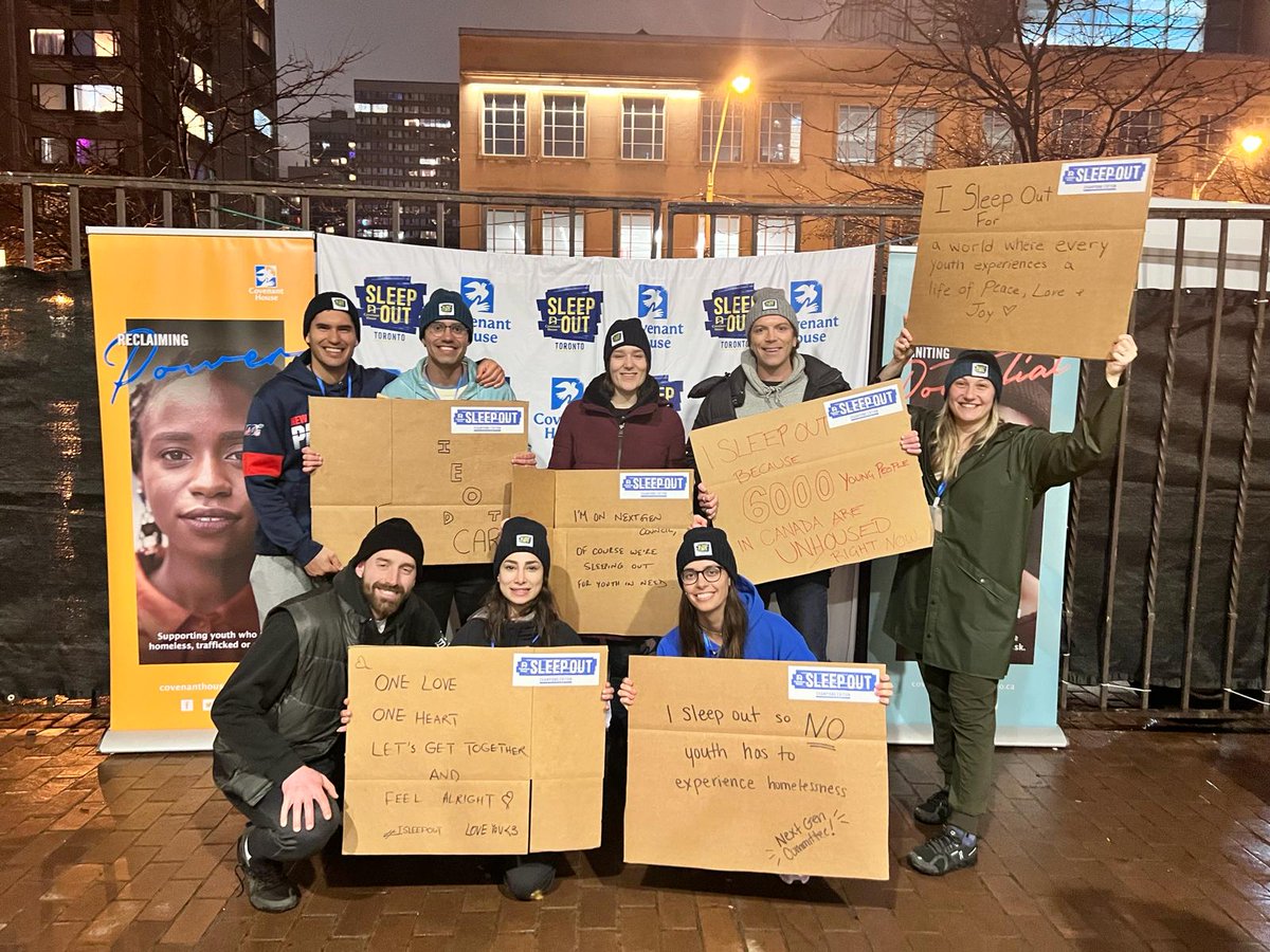 HummingbirdLaw's tweet photo. Hummingbird Lawyers LLP proudly celebrates the selfless  spirit of one of its own, Alissa Winicki, who gave up her comfort, and the warmth of her bed, to sleep the night on the streets,  aimed at raising money for the homeless youth. 

#Community #MakeADifference #LegalHero https://t.co/tbjKGkPJo3