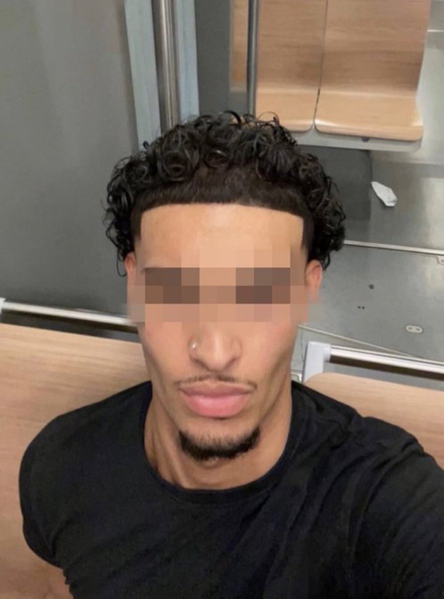 Bakir169's tweet photo. Rt si tu es capable de lécher mon trou de balle d’arabe !!🇩🇿 https://t.co/jmzscTTvIa
