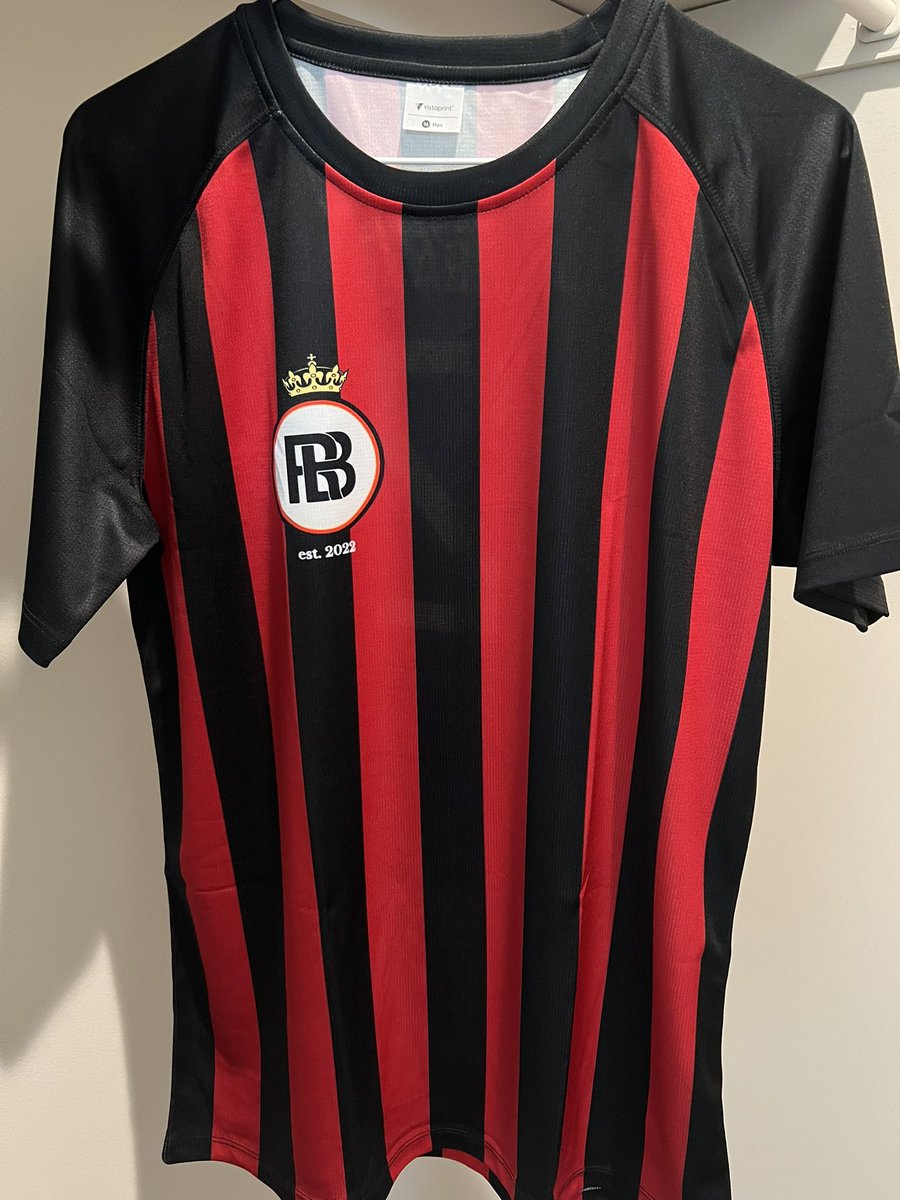 RealBraselton's tweet photo. Presenting the first official kit of Real Braselton FC. 🔴⚫️👑 #VIVAREAL https://t.co/IynVx0ve7r