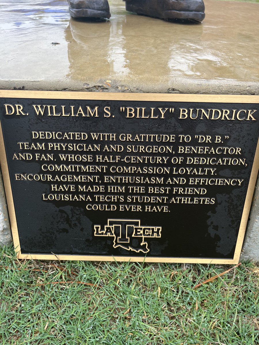 Back in Ruston this weekend for ⁦@LATechSB⁩ Alumni Weekend. Miss seeing my friend Dr. B, but appreciate so much what he did for me and my career. He is the reason I came to Tech. Such a deserving honor to have the Softball Complex named in his honor.