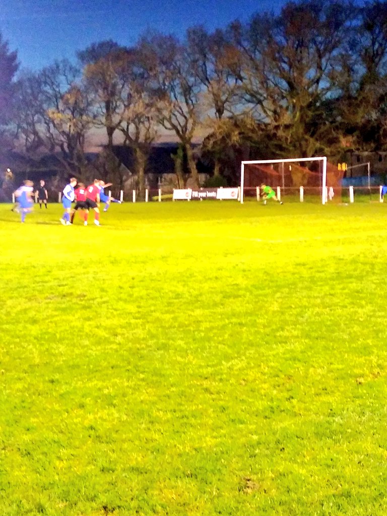 Captured! Callington Town 1 Liskeard Athletic 3 Mike Smith 84th minute penalty Sad Statto Alert..... AND that's Premier West goal 1,000 of the season! @swsportsnews