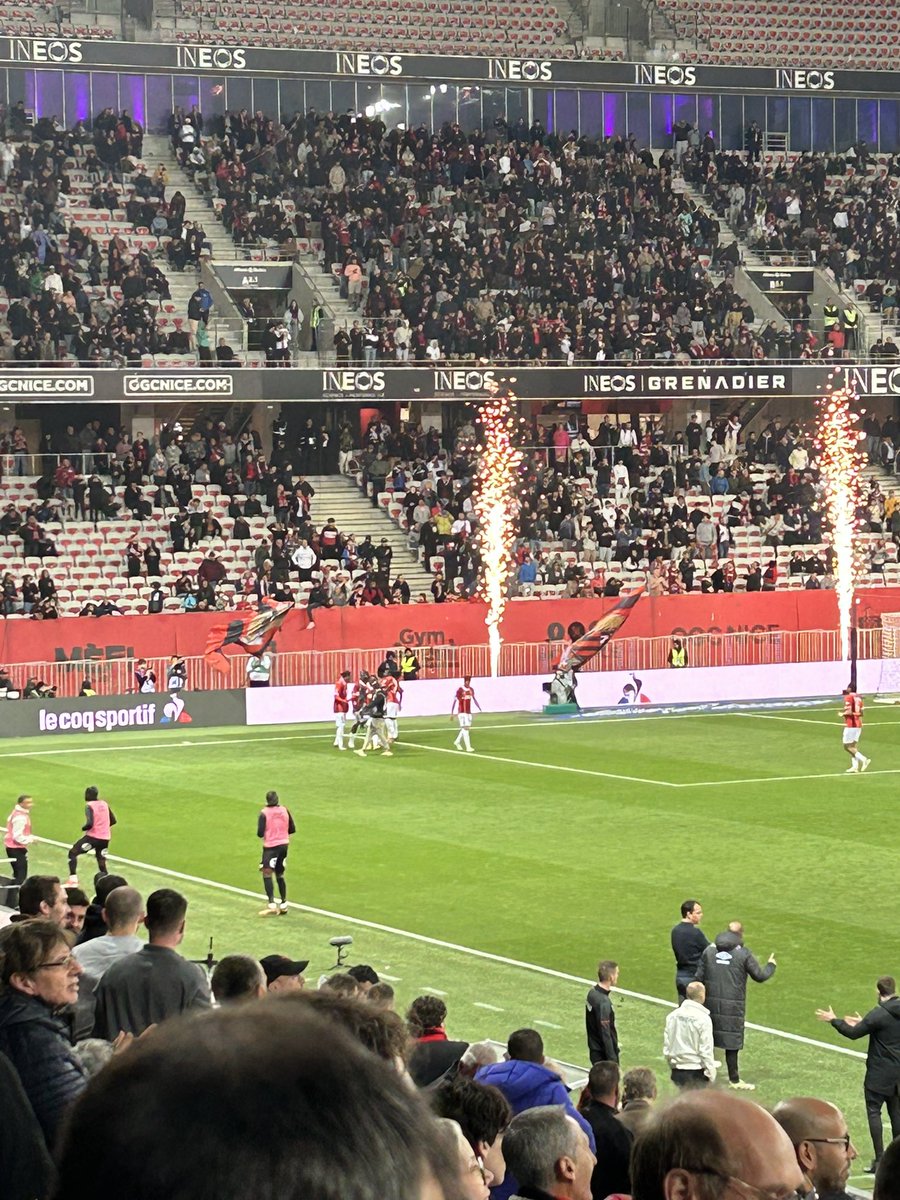 tristannprs's tweet photo. 2-0 MERCI BOGAAAAA ❤️🖤 #OGCFCN #OGCNice https://t.co/EyDAdW6rCQ