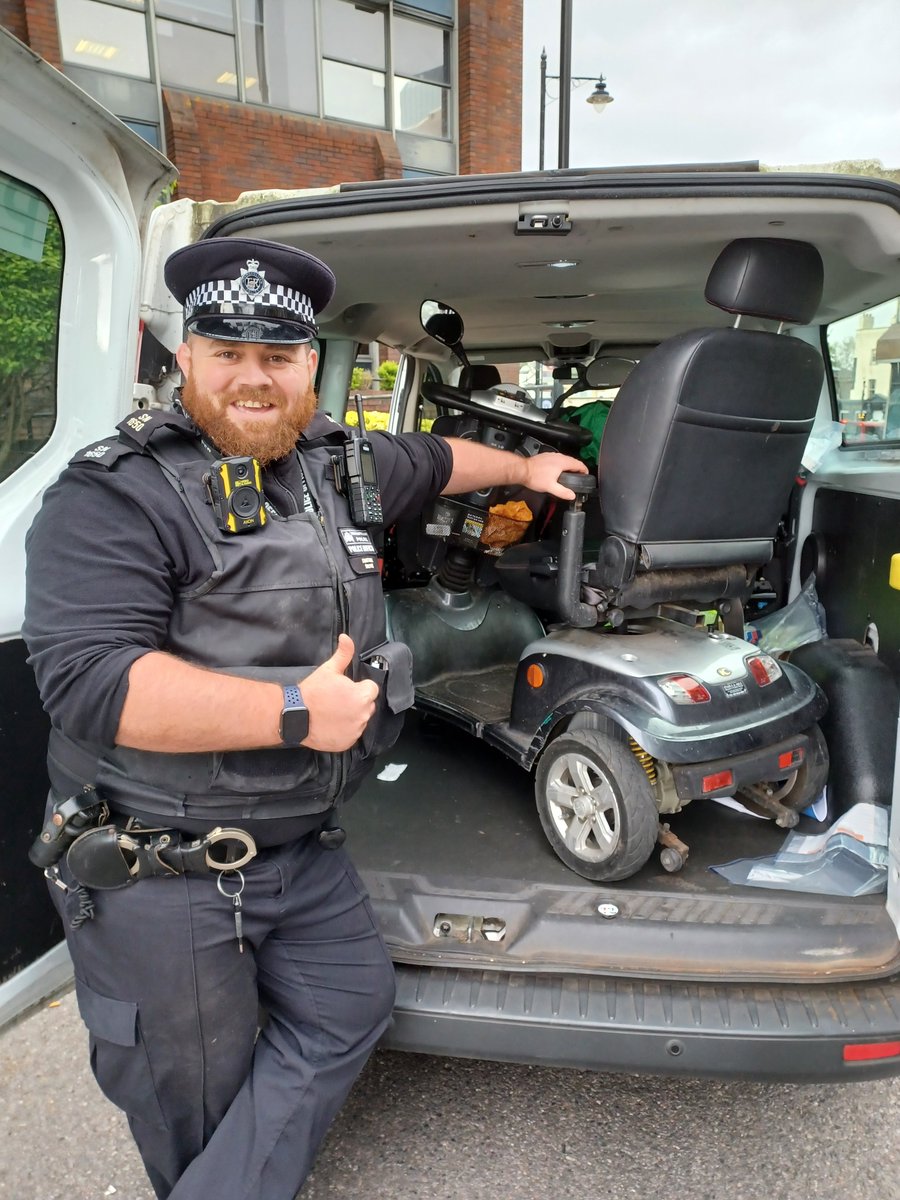 Today, PC Salvage and PC Carter helped a local resident who's mobility scooter developed a fault and stopped under the Wallington railway bridge.

Needless to say it was incredibly heavy!