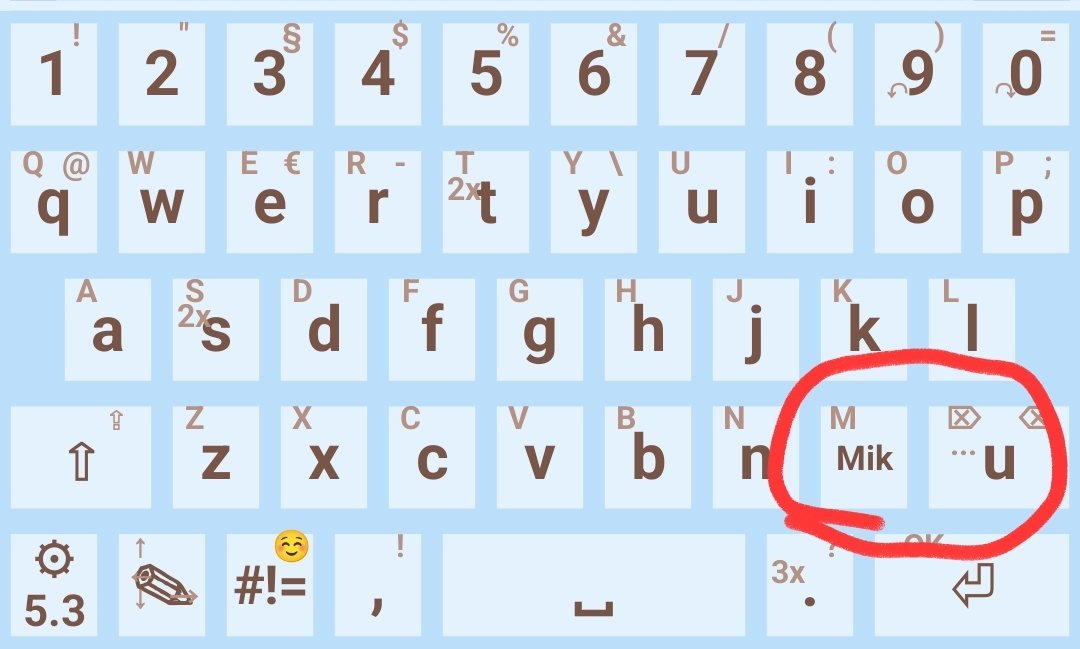Luzinosity's tweet photo. @mikuhourly Holy crap lois 🤯
how have a never noticed this before? https://t.co/D8ExQgJssU