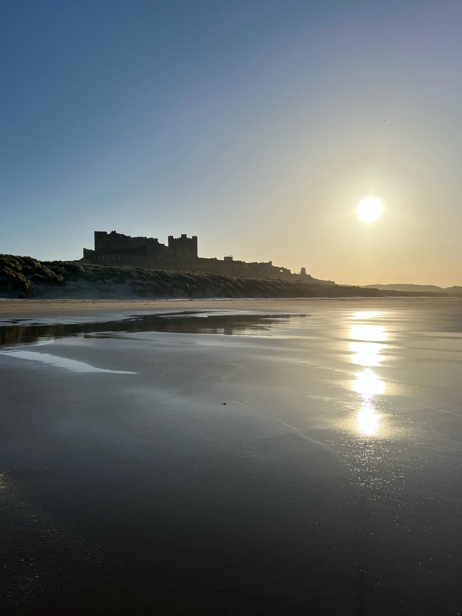 Good evening 👋 
#Bamburgh
#Northumberland