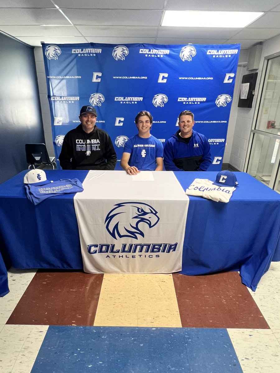 Congrats to Logan Sabo on signing to play baseball at Illinois College in Jacksonville, IL. @BlueboyBaseball @chseagles4 @republictimes @GSV_STL @STLhssports