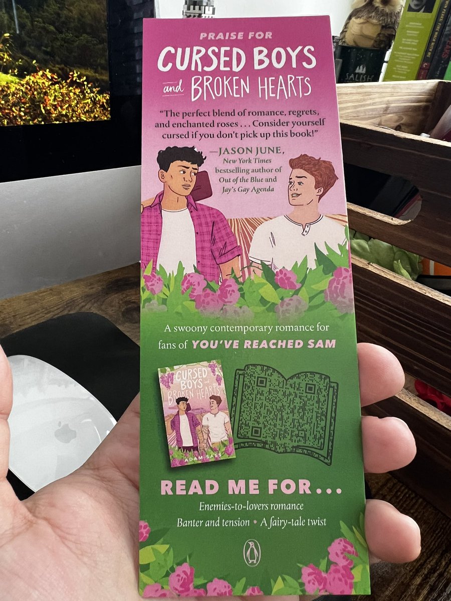 Will I see you at @latimesfob tomorrow? I’m signing copies of LONELY NIGHTS 🔪 at the @MystGalaxyBooks booth at 2pm! BONUS: buy or say hi and you’ll be the first to nab these brand-spankin’ new official CURSED BOYS bookmarks! 🌹